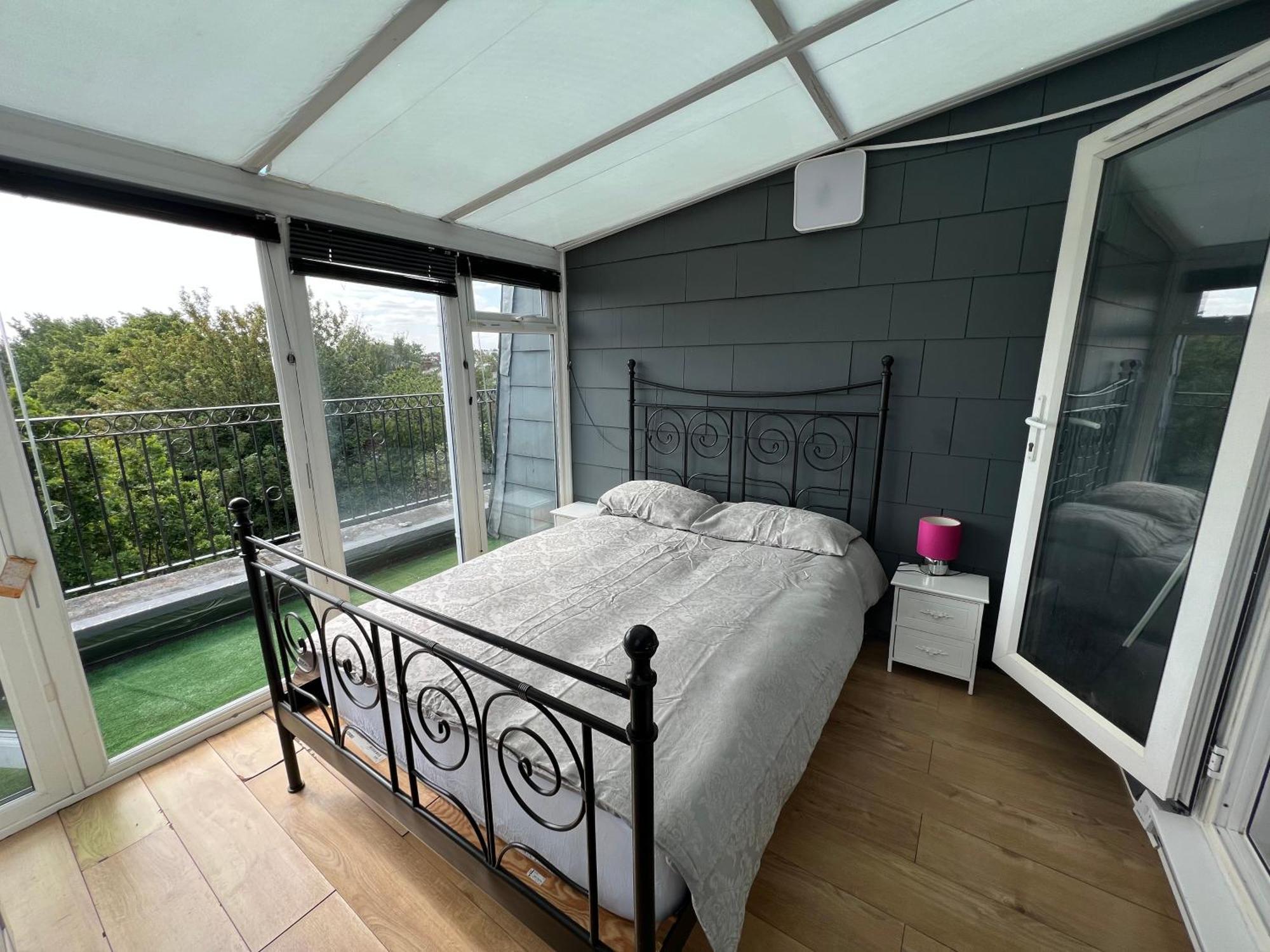 Comfy 2 Bedroom Apartments - Finchley Road, Londýn Exteriér fotografie